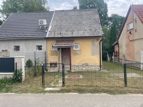 Harkány, Gyöngyvirág utca 15